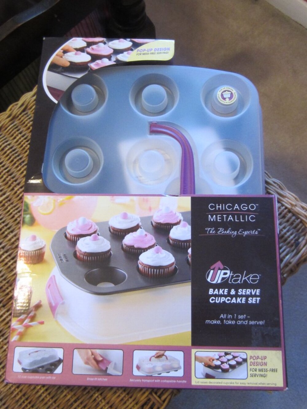 NWT/Uptake Bake & Serve Cupcake Set ~ BRAND NEW ~ SEALED!